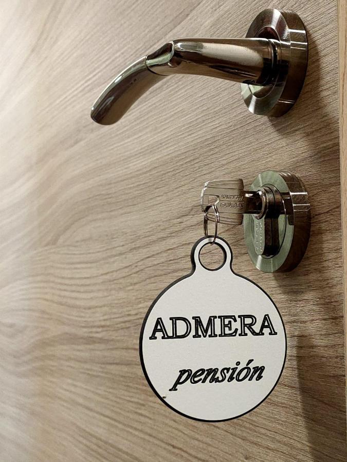 Pensión Boutique AdMera Cerca hospital Clínico Santiago de Compostela Exterior foto